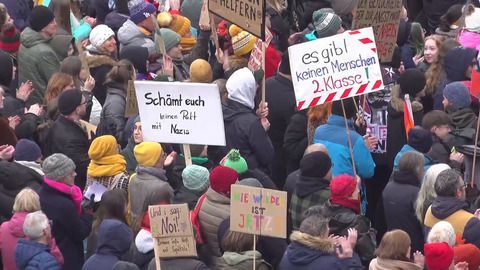 Trotz Protesten Cdu H Lt An Kurs In Migrationspolitik Fest