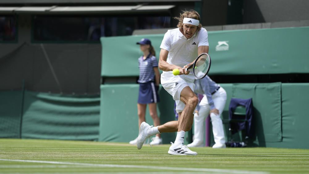 TennisKlassiker in Wimbledon Zverev glanzlos in Runde zwei