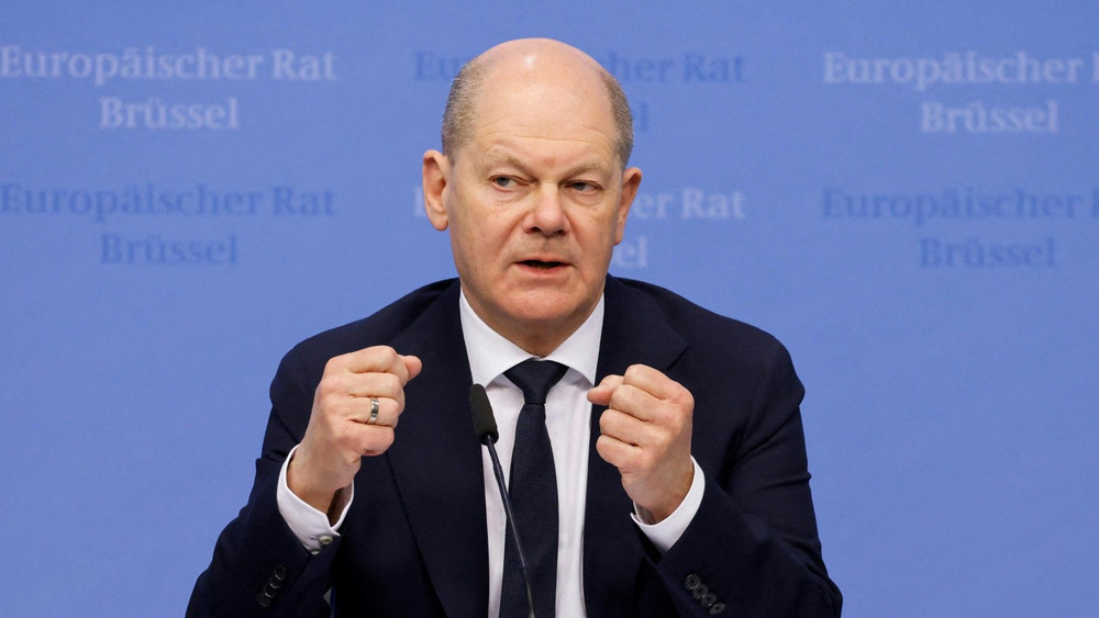 Scholz Dringt Bei EU-Gipfel Auf "ausreichend Waffen" Für Die Ukraine