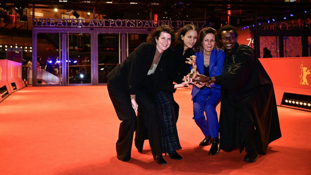 Berlinale: Dokumentarfilm "Dahomey" Gewinnt Goldenen Bären